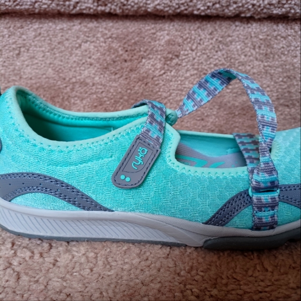 New Ryka Aqua Mesh Adjustable Kailee Maryjane Sneaker Size  9